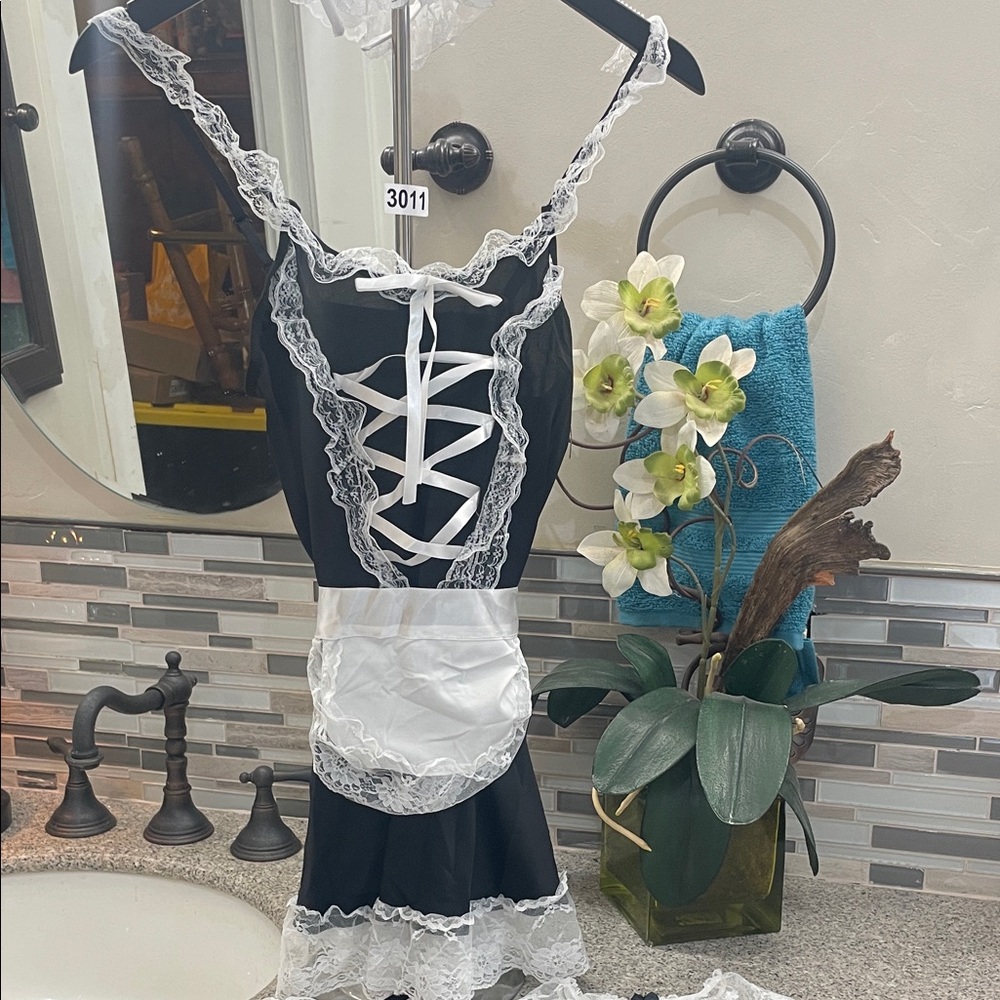 French maid costume NWOT